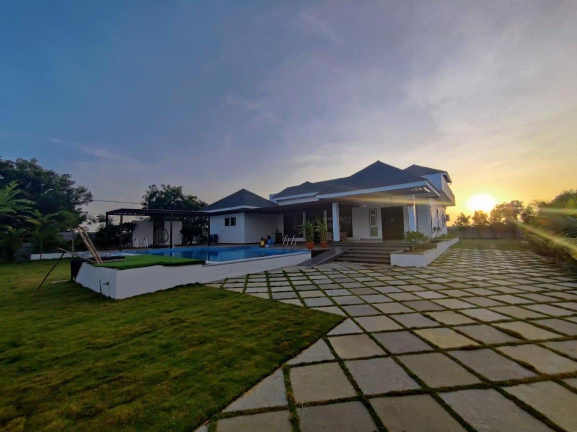 V R Farms Exotic Villa Venkatapur Luaran gambar